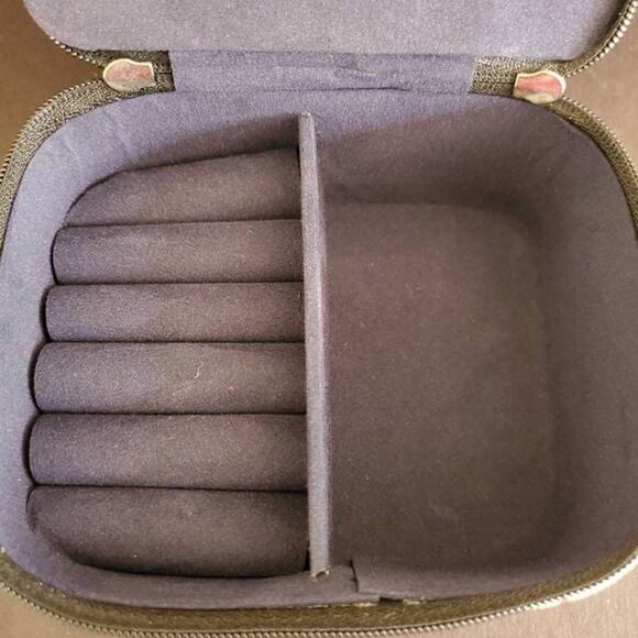 Brighton Be Your Kind of Beautiful Zip Around Jewelry Travel Case Vacation - Picture 5 of 8